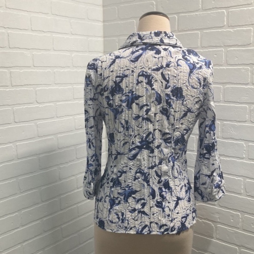 brina & em Button down Textured Blouse Blue & White Sz L - Picture 4 of 7